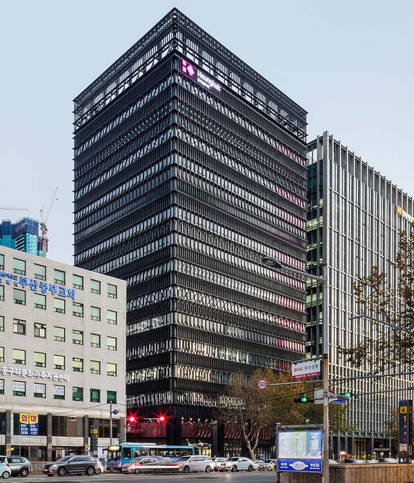 韩国 Busan 滨海 Heungkuk Tower，Mecanoo 打造的线性魅力办公空间