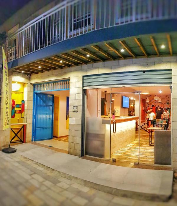 2019 年完成的 Bed Station Hostel 設(shè)計(jì)