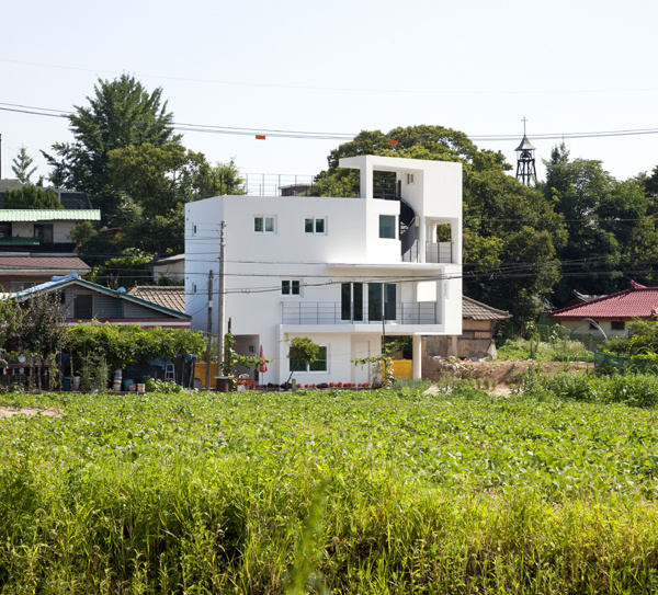 韩国绿扬住宅 | 三代同堂的垂直空间设计