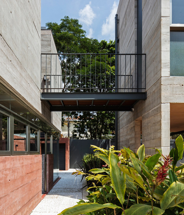 巴西 Boaçava 住宅扩建，UNA Arquitetos 设计