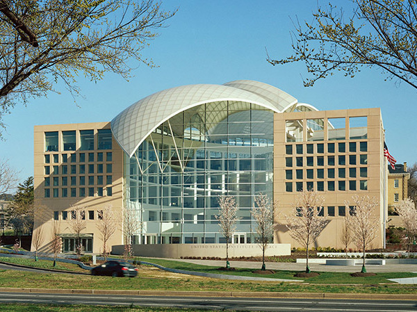 美国和平研究所总部 / Safdie Architects