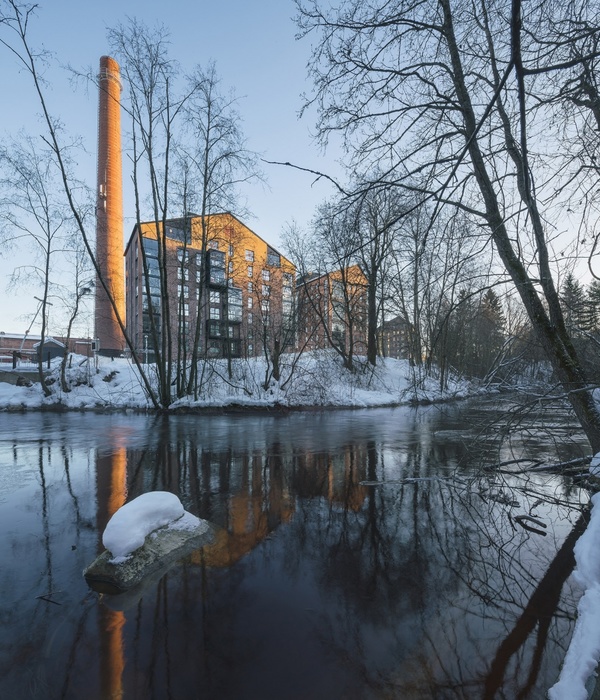 芬兰 Jyväskylä的 Albertinpiha 公寓楼 | 彩色砖块塑造历史与活力