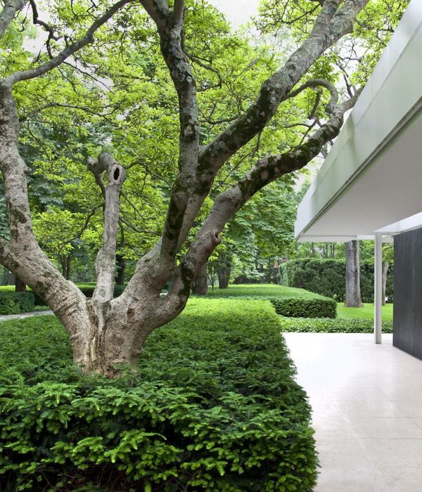 J. Irwin Miller House: “Keeping It Modern” Landscape Preservation Getty Grant