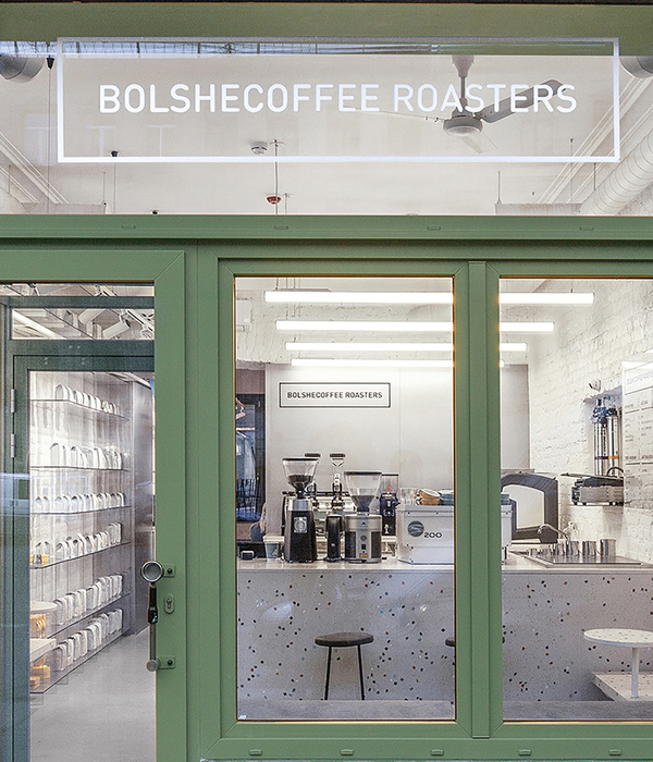 俄罗斯圣彼得堡 Bolshecoffee 咖啡店 | 简约空间中的多功能设计