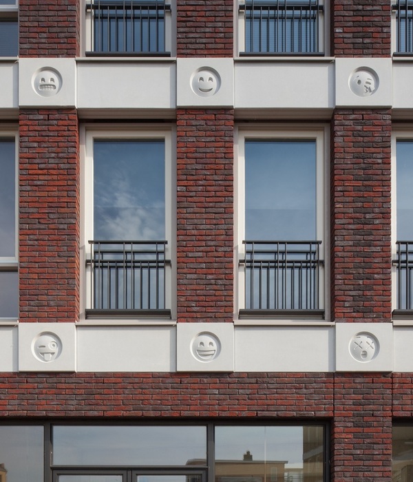 荷兰 Amersfoort 市 Vathorst 镇中心 Emoticon Facade 建筑群