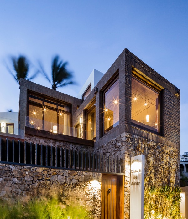 2016 年完成的海滩家居翻新设计