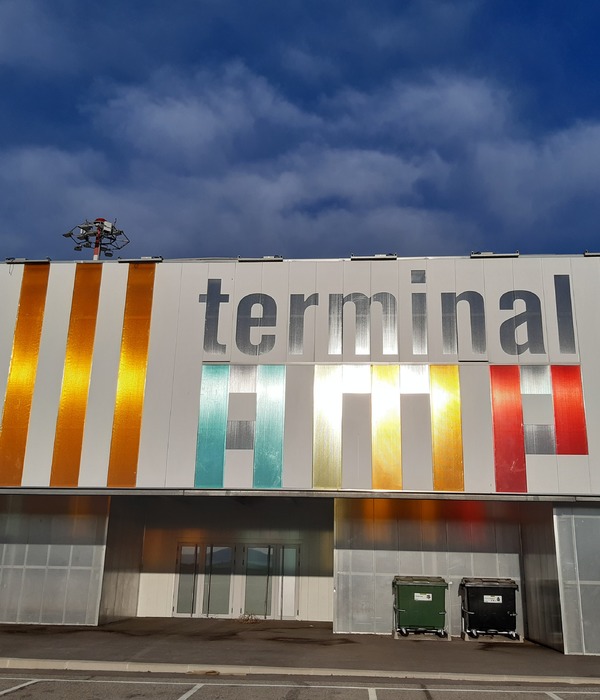 马赛机场 Terminal 2 翻新升级，打造现代出行空间