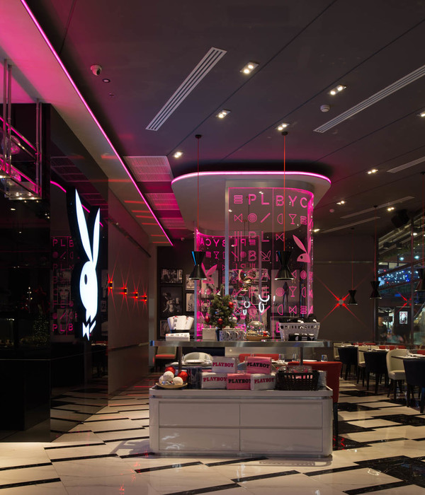 曼谷 Playboy Cafe，红黑白现代复古风打造性感愉悦空间