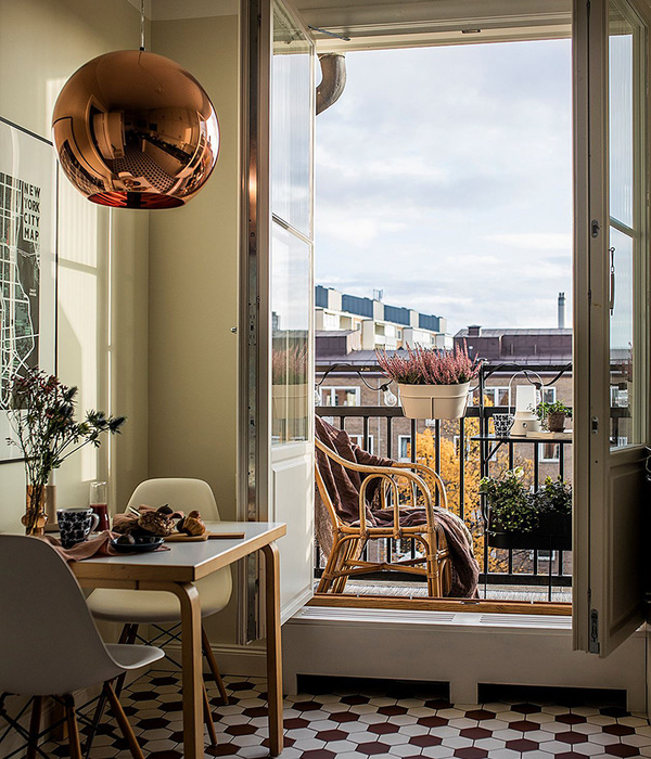 斯德哥尔摩 87 平米公寓 | olive living room and terracotta bedroom