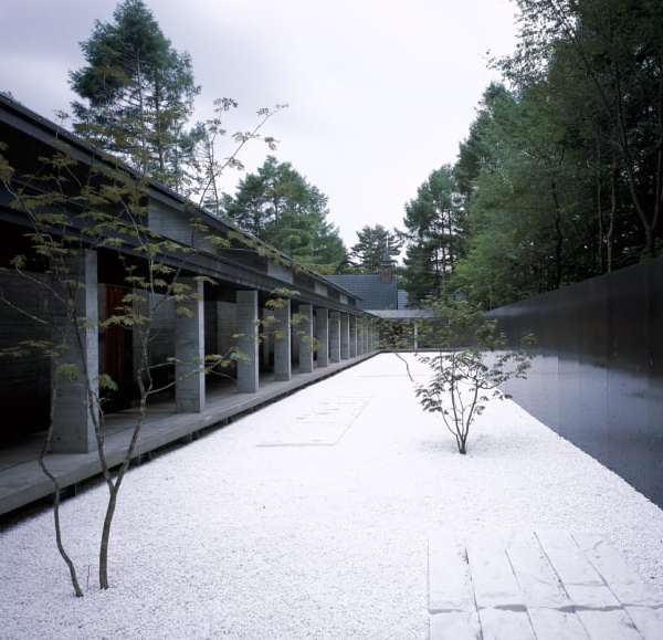 日本私人小别墅——“黑白庭院”的宁静空间