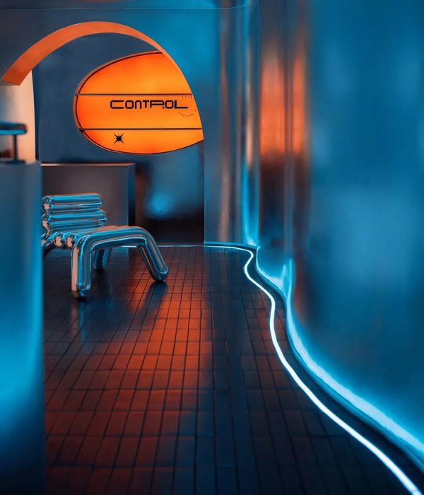 未来主义酒吧——CONTROL，重塑设计与空间的完美融合