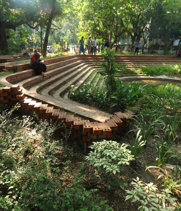 达卡大学荒地重生 | 景观建筑赋予场地新价值