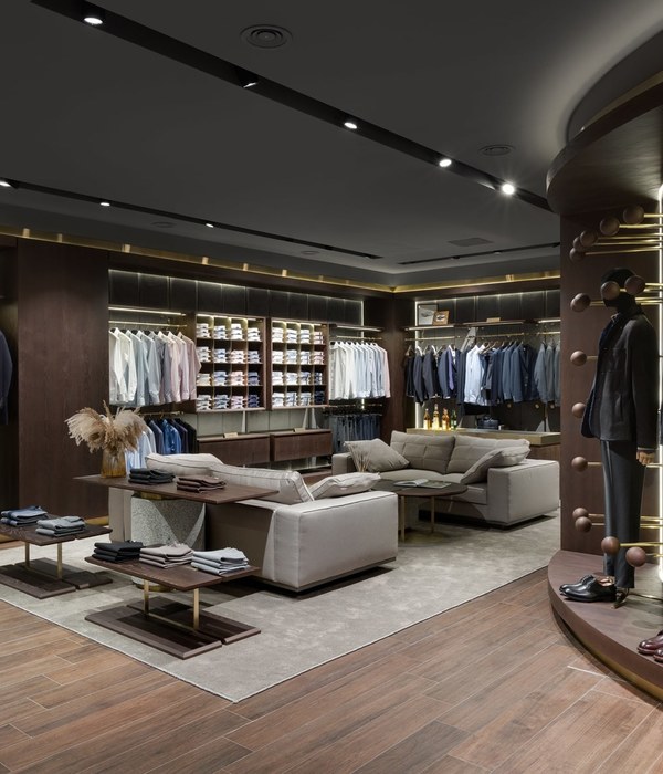 Formal Wear Department Bezmirno Architects