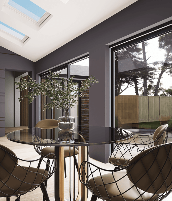 Lean to extension with Velux above