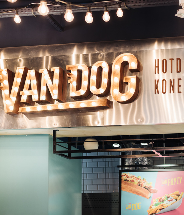 2019 年完成的“Van Dog”餐厅室内设计案例