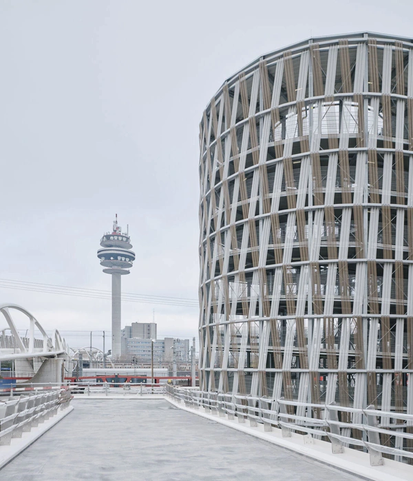 Façade Design for an Aboveground Parking Garage