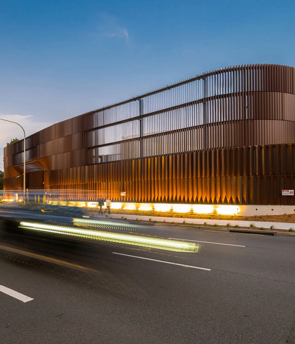 Mascot Traction Substation - Sculptural Screen