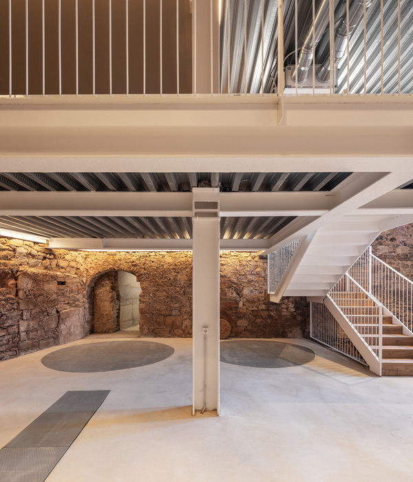 Restoration of Artés Museum. Vats Space / Santamaria Arquitectes