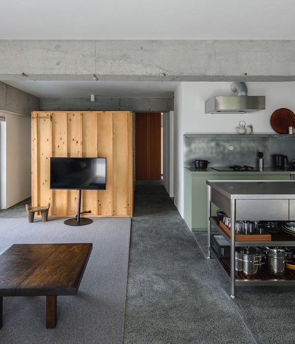 Apartment in Oku / Buttondesign