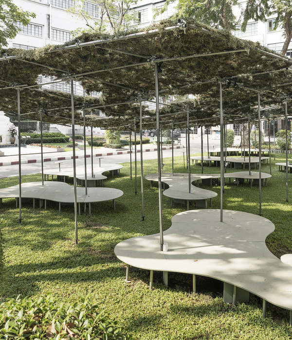 People Pavilion, Elevated Ground / sp/n