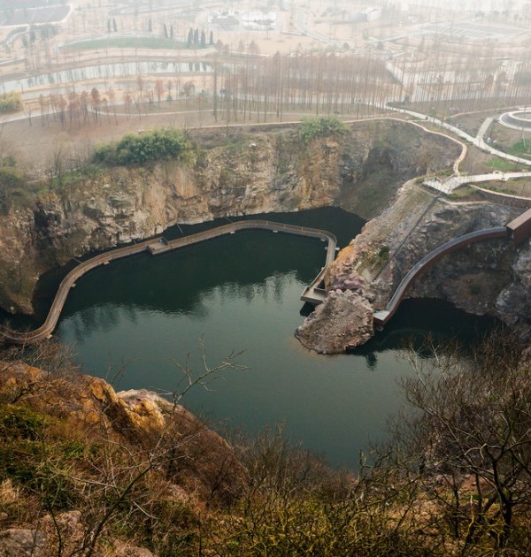 上海辰山植物园矿坑花园——生态修复与景观设计的完美融合