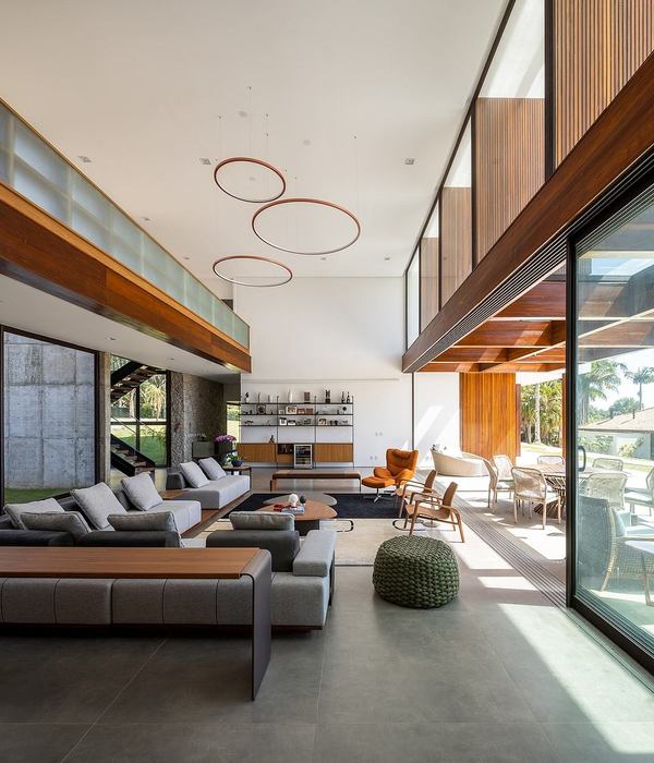 Piedade House: A Modern Vacation Home Oasis in Brazil