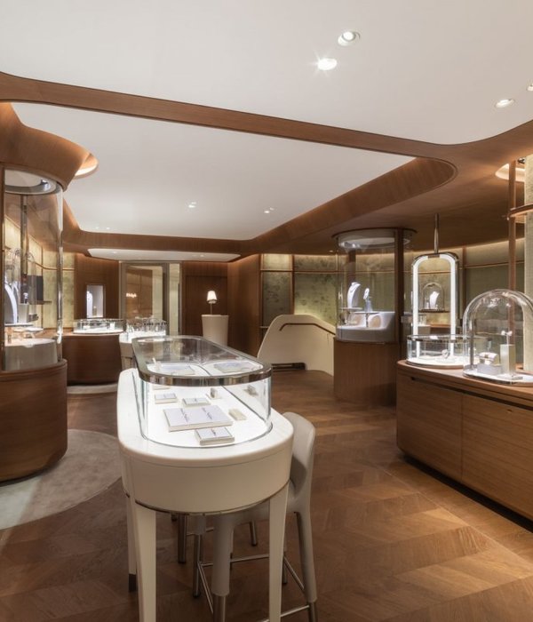 Van Cleef & Arpels 香港旗舰店，自然与现代建筑的完美融合