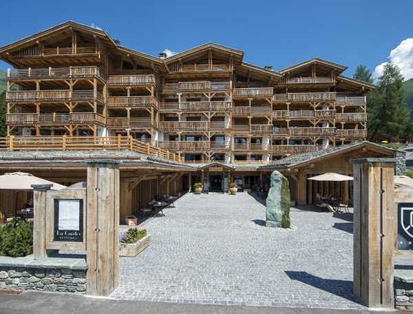 瑞士 Verbier 酒店 Cordee des Alpes | 现代设计与地域特色的完美融合