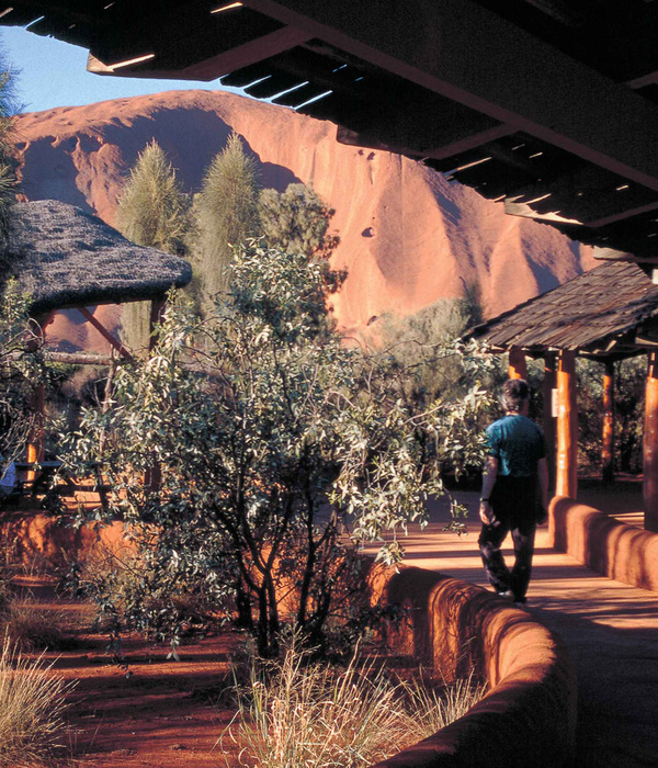 澳大利亚 ULURU 国家公园 | 交织缠绕的景观设计之美