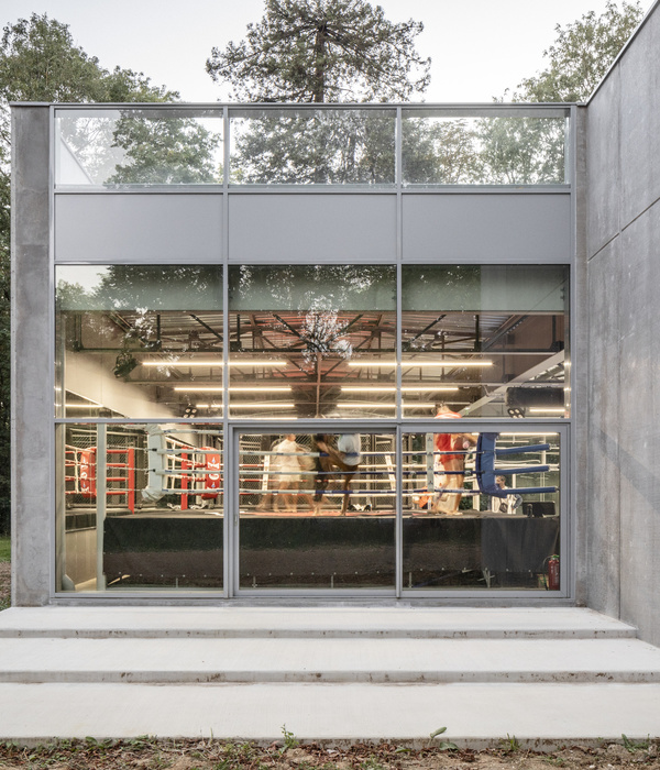 Boxing Club Mohamed Ali  / Atelier Aconcept