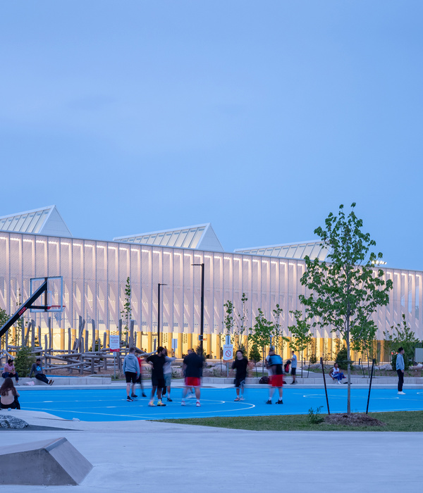 Churchill Meadows Community Center and Sports Park / MJMA