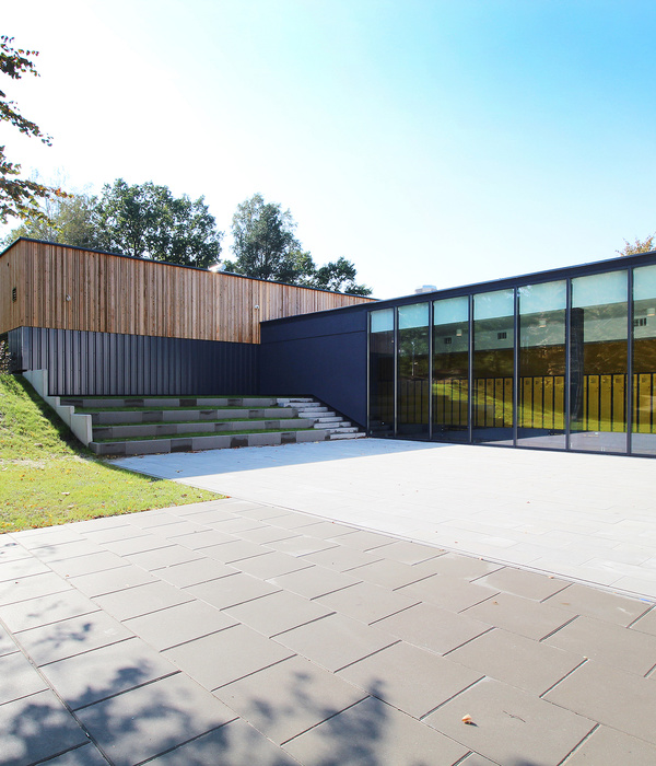 Primary School in Wesoła / xystudio