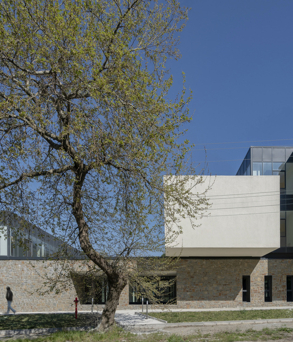 Gökçeada High School Campus  / PAB Architects