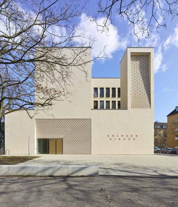 Köln-Weidenpesch Church / harris + kurrle architekten bda