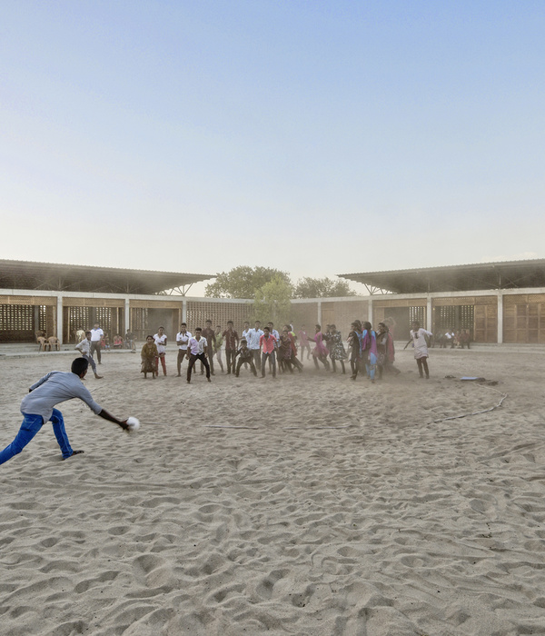 Lanka Learning Center / feat.collective