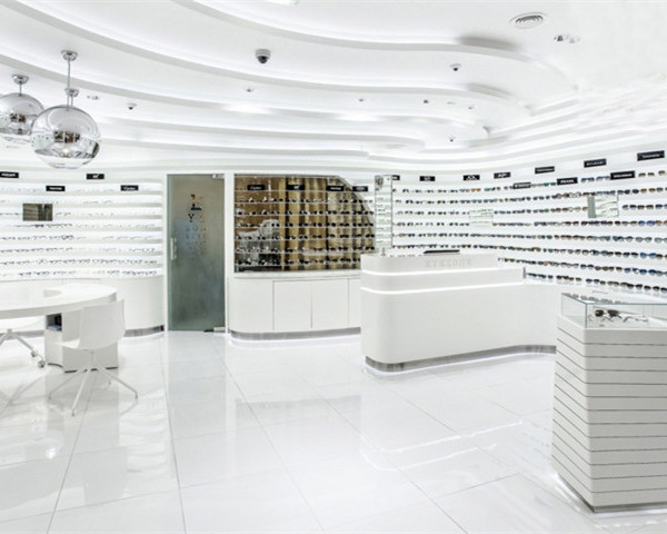 阿联酋 Rivoli EyeZone 眼镜店，打造独一无二的购物体验