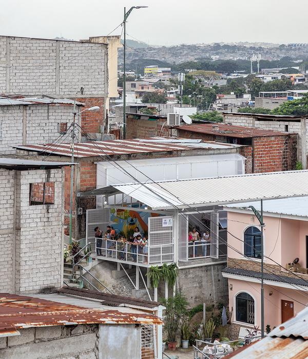 El Faro de Mapasingue Communal House / BBL estudio + Juan Carlos Bamba + Pierre Berrú + Jorge Ludeña