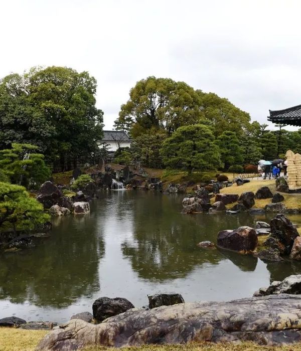 日式庭院之池泉 | 营造氛围的驳岸处理与水面高度设计