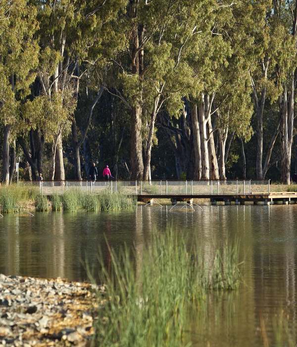 Shepparton 维多利亚公园湖景观设计