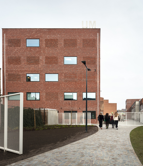 Ursulinen Blocks and Courtyards / Label Architecture