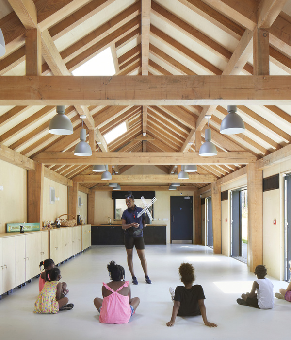 Brixton Windmill Education & Community Center / Squire & Partners