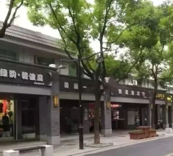 绣花功夫提升城市魅力 | 广州店招精细化发展之路