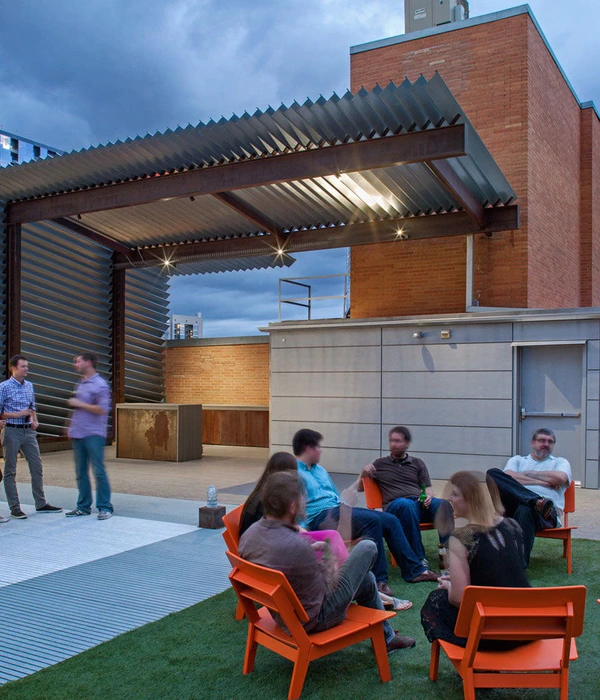 Urban Roof Deck