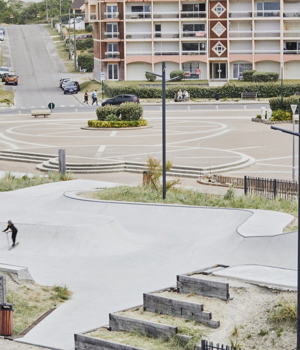 Stella Plage Skate Park / Espace Libre