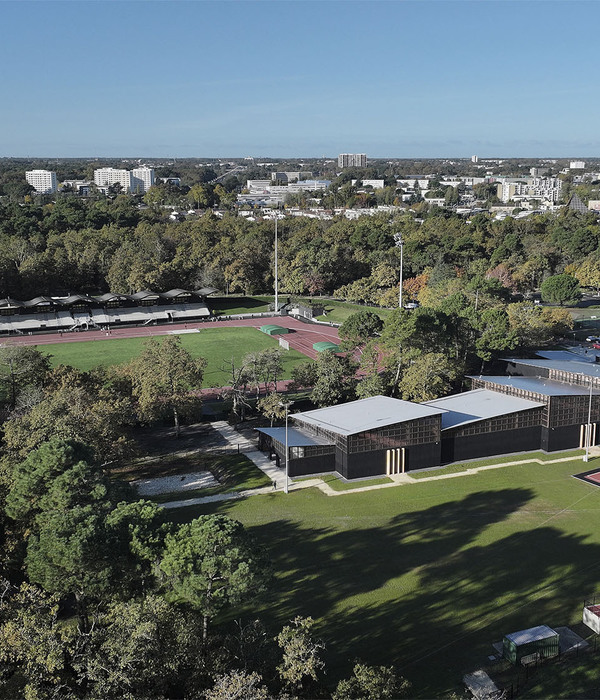 Pierre-Paul Bernard Stadium  / K-architectures