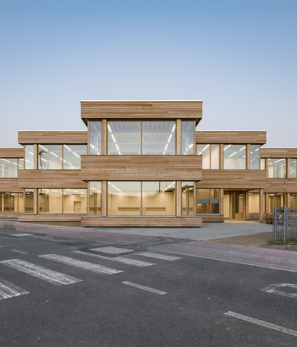 Assessment and Support Centre / Waechter + Waechter Architekten