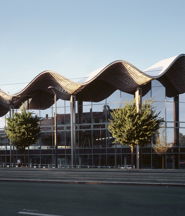 UCPA Sport Station Grand Reims / Marc Mimram