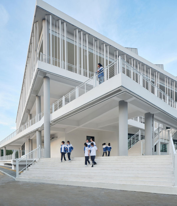 Yihuang 1st High School Complex / Leeko Studio