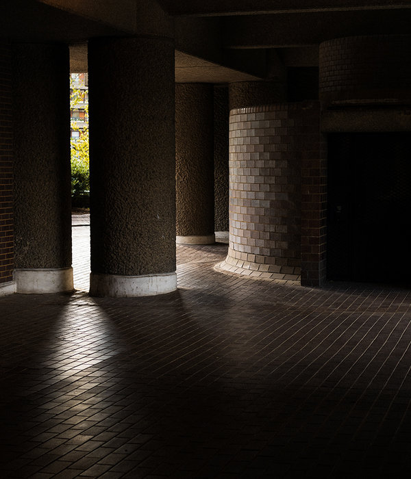 London Landmark, Barbican