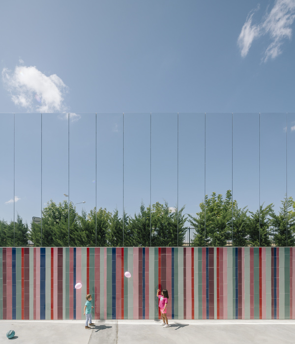 The Almost Invisible School / ABLM arquitectos